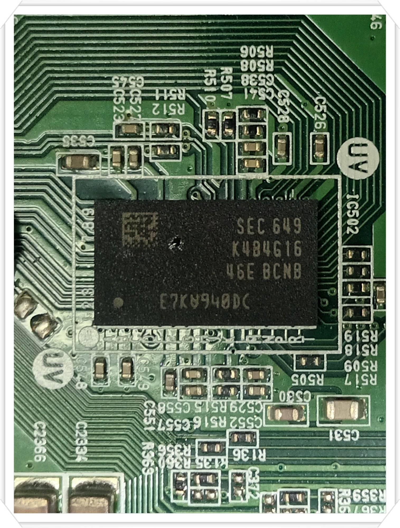 DRAM K4B4G1646E-BCNB.jpg
